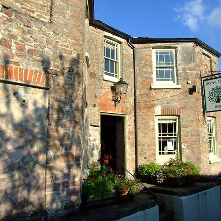 Royal Oak Inn Лосуитиел Екстериор снимка